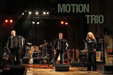 Motion Trio
